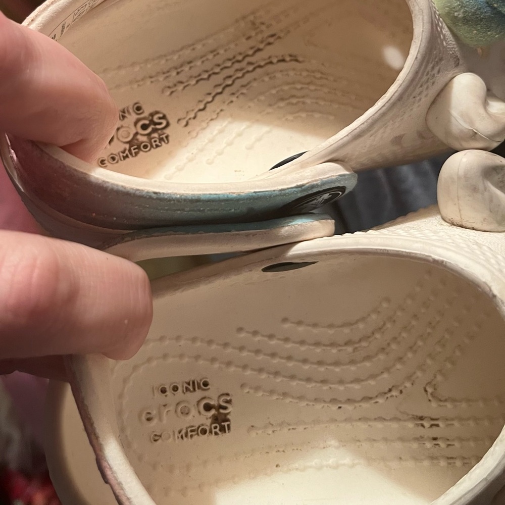 Kids Cream Unicorn Clogs - Picture 6 of 6